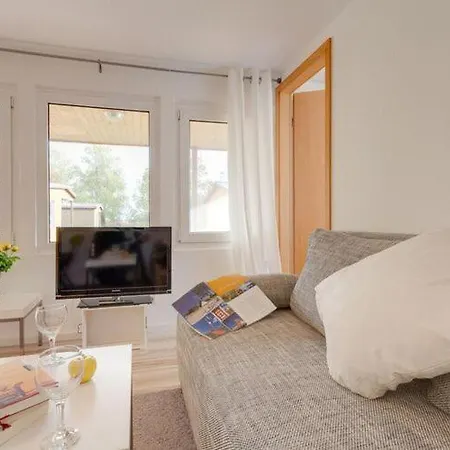 Ferienhaus Am Achterwasser In Luetow 別荘 Lütow